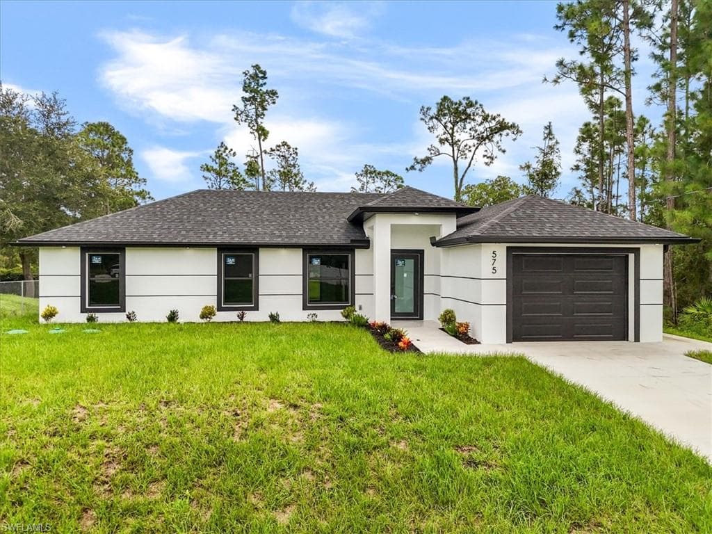 575 Beach AVE S LEHIGH ACRES, FL 33974