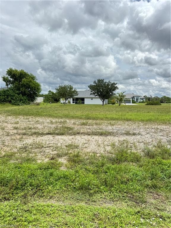 2751 NW 41st PL CAPE CORAL, FL 33993