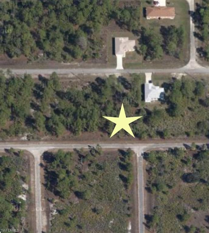 334 Sapphire ST LEHIGH ACRES, FL 33972