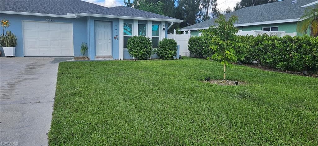 707 SE 5th ST CAPE CORAL, FL 33990