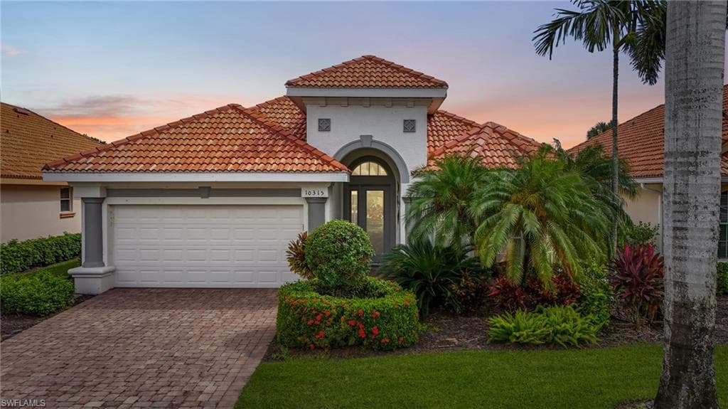 10315 Via Romano CT MIROMAR LAKES, FL 33913