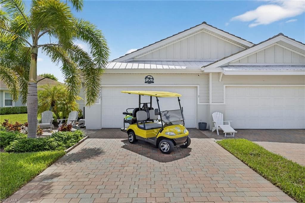 14582 Edgewater CIR NAPLES, FL 34114