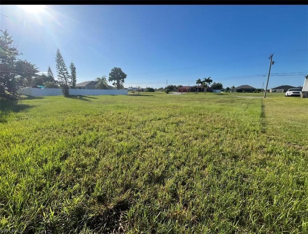 1203 Diplomat PKWY W CAPE CORAL, FL 33993