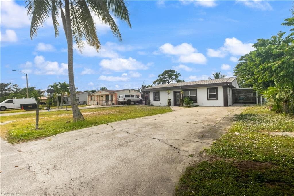 3506 Caloosa ST NAPLES, FL 34112