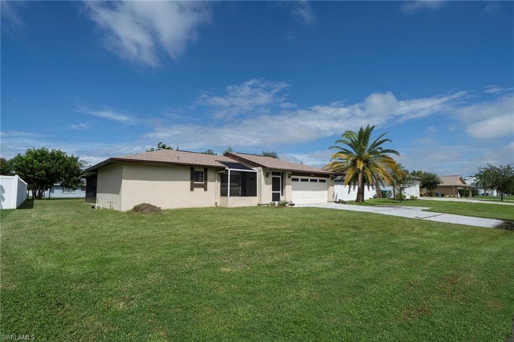 1914 Country Club BLVD CAPE CORAL, FL 33990