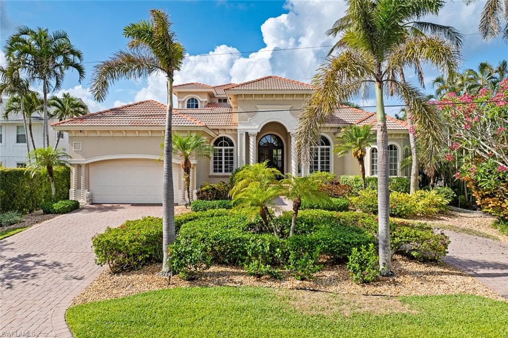 1400 Jewel Box AVE NAPLES, FL 34102