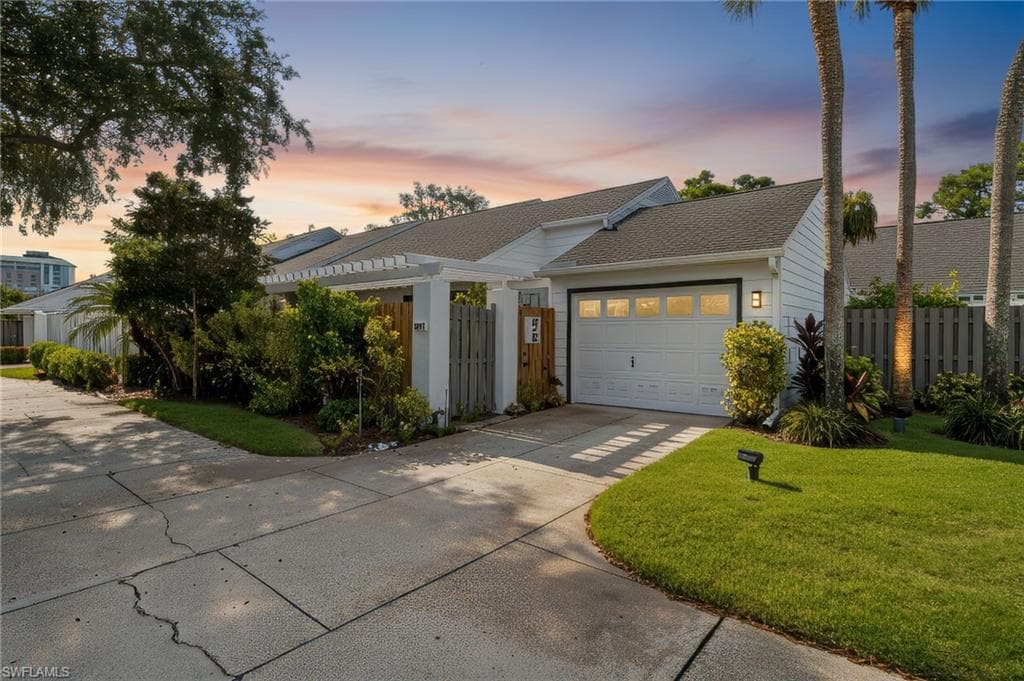 879 Meadowland DR C NAPLES, FL 34108