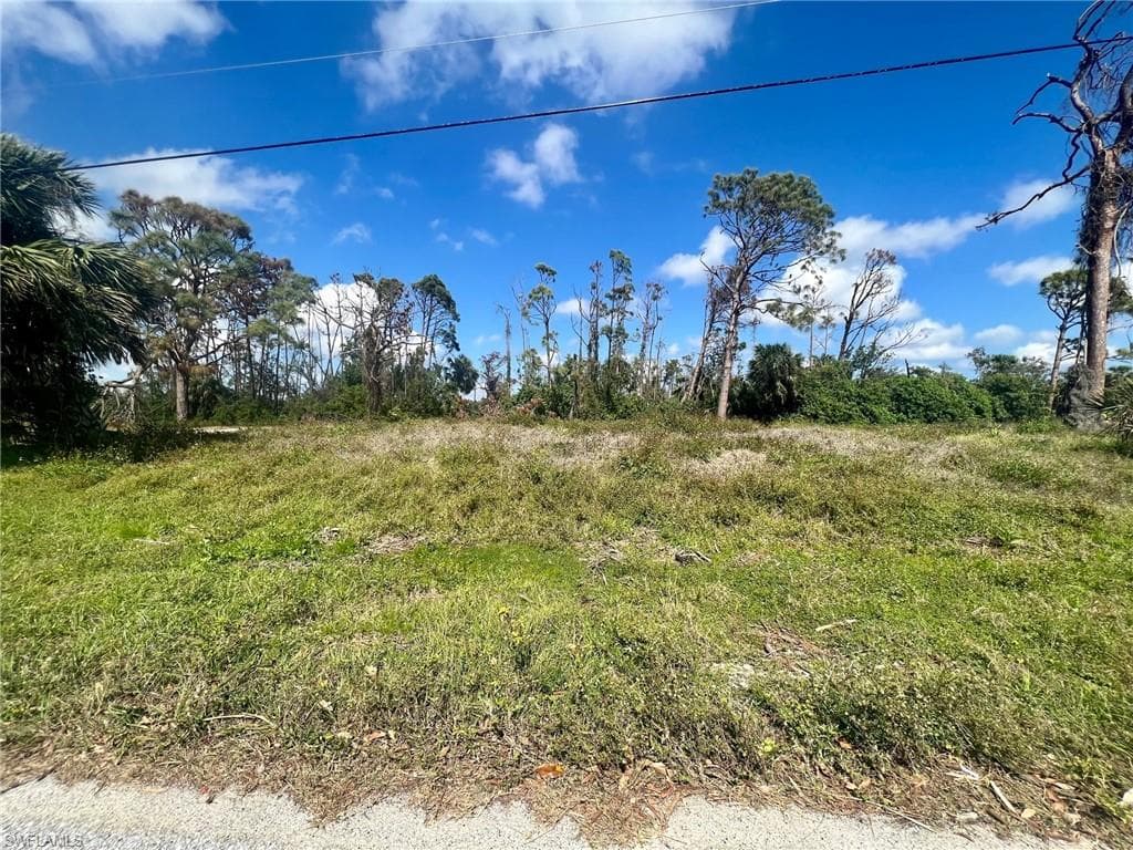 5 Pine Valley CT ROTONDA WEST, FL 33947