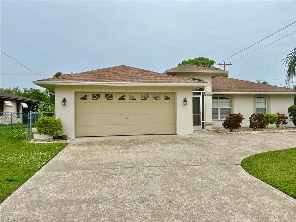 1618 SE 8th ST CAPE CORAL, FL 33990