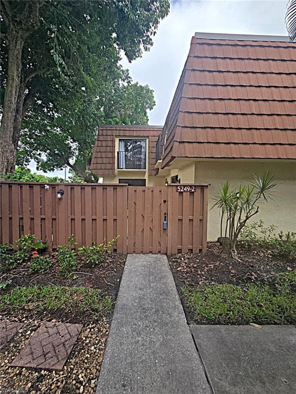 5249 Cedarbend DR 2 FORT MYERS, FL 33919