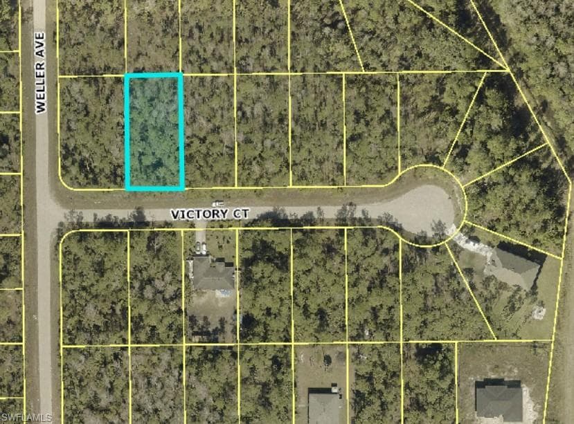 186 Victory CT LEHIGH ACRES, FL 33972