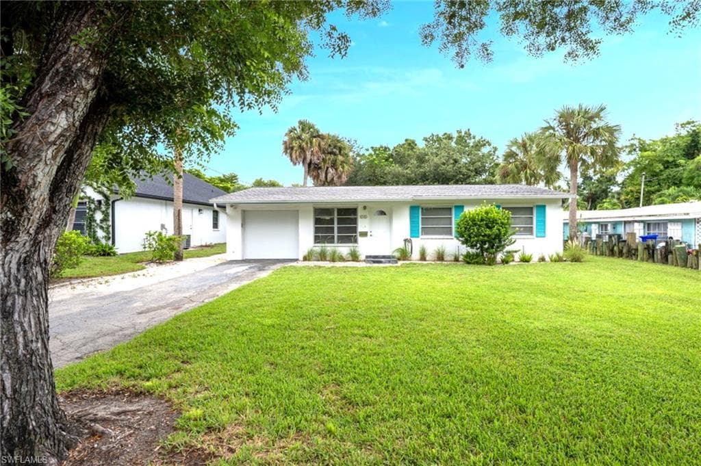 1010 13th ST N NAPLES, FL 34102