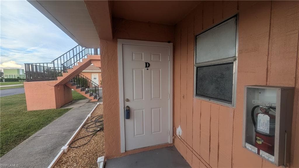 606 SE 6th ST D CAPE CORAL, FL 33990