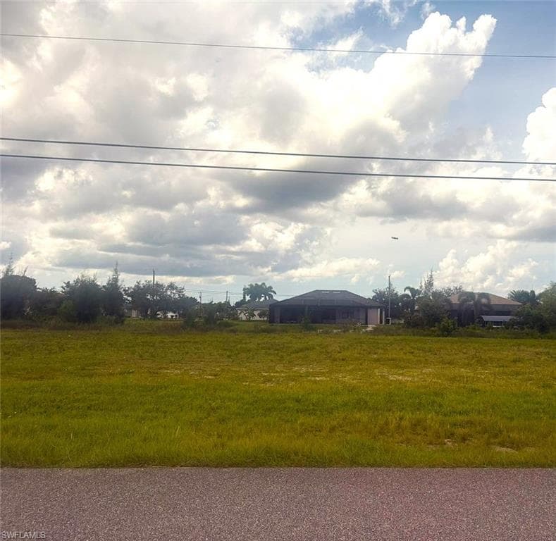 1708 SW 17th AVE CAPE CORAL, FL 33991