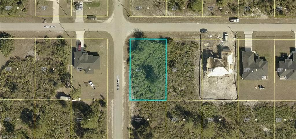 2621 40th ST W LEHIGH ACRES, FL 33971