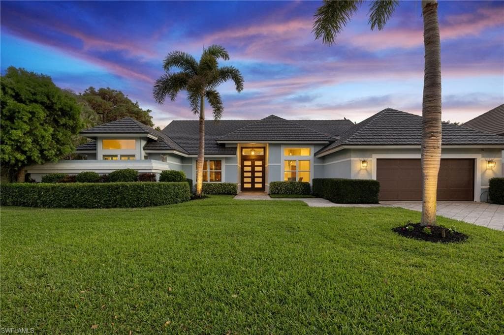 812 ARROWHEAD LN NAPLES, FL 34108