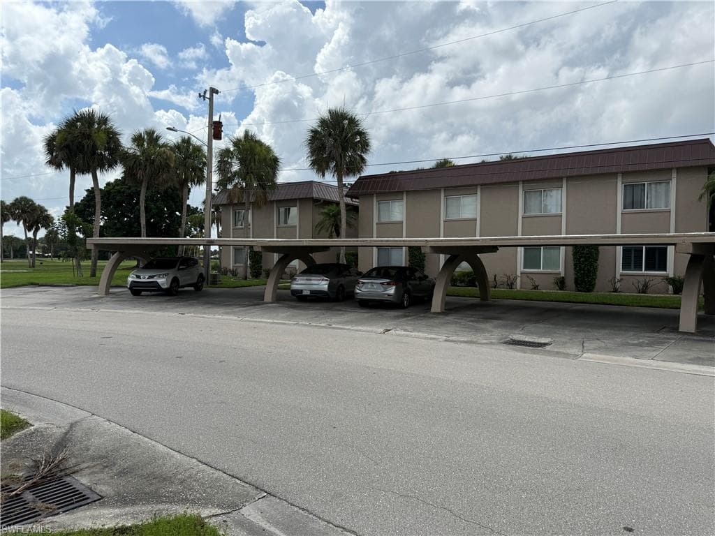 1699 Golf Club DR 7 NORTH FORT MYERS, FL 33903