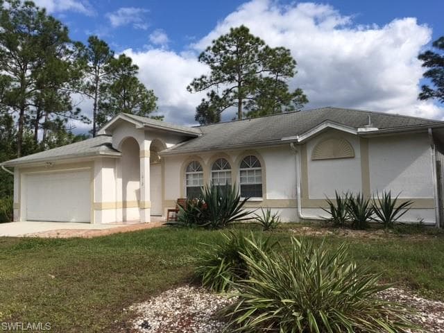 1012 Euclid AVE LEHIGH ACRES, FL 33972