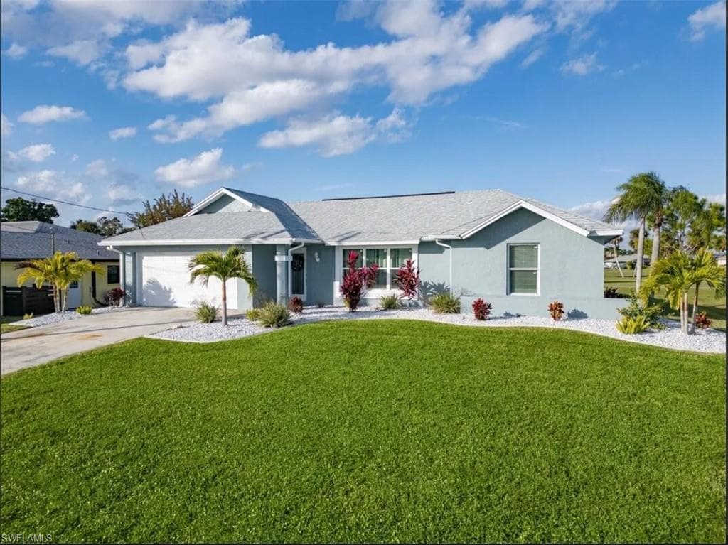 213 SE 10th TER CAPE CORAL, FL 33990