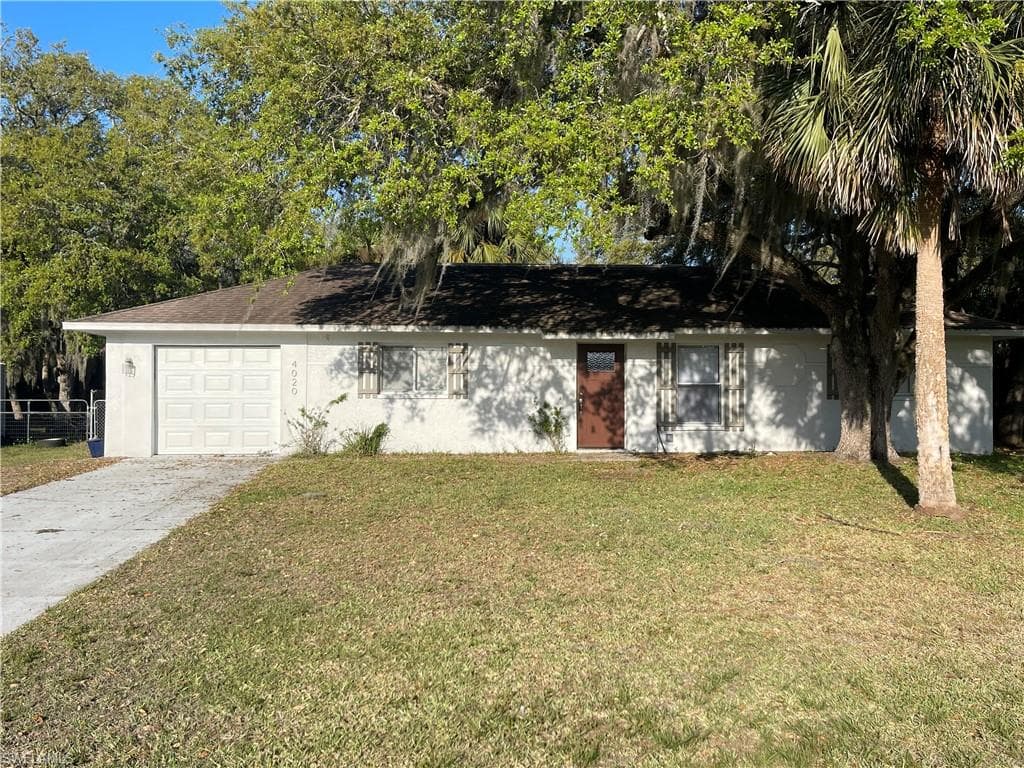 4020 E Sunflower CIR LABELLE, FL 33935