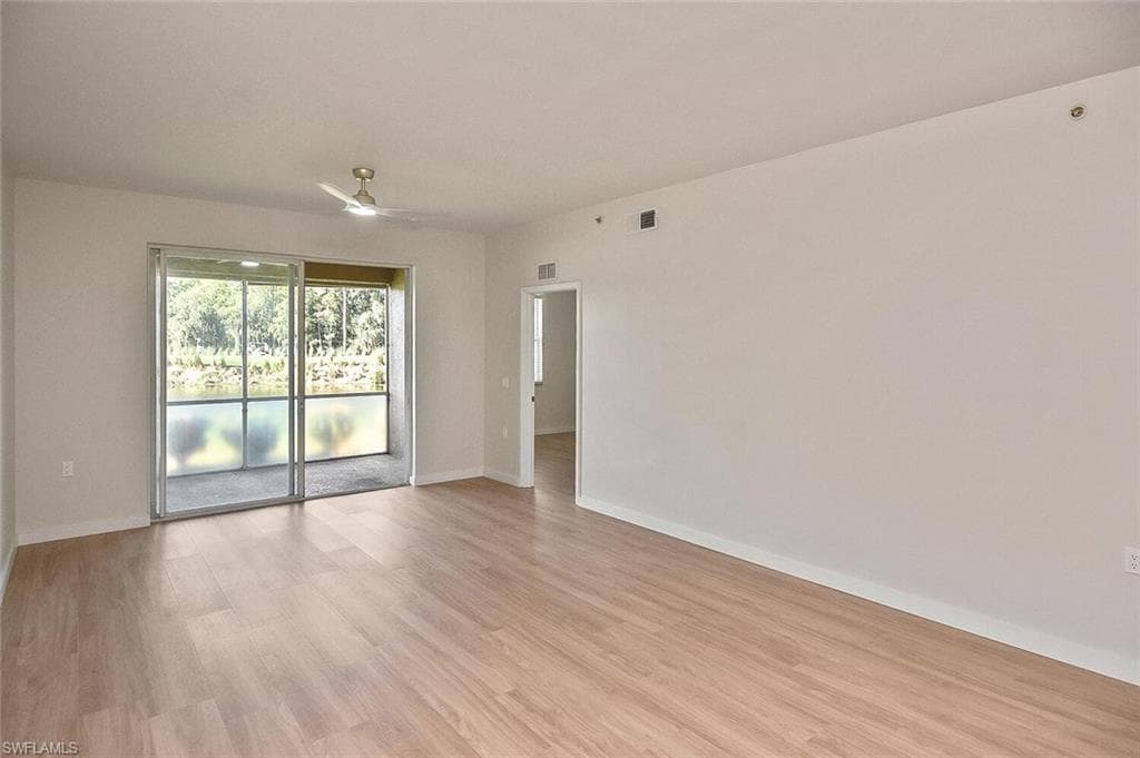 3830 SAWGRASS WAY 2914 NAPLES, FL 34112