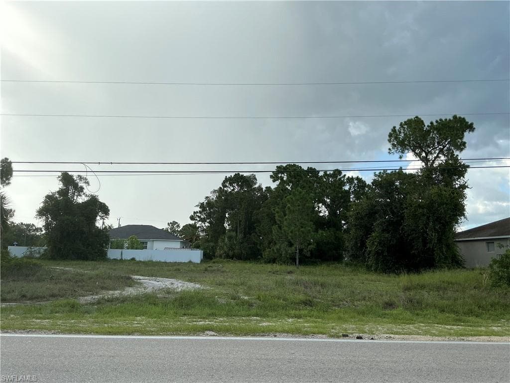 3512 40th ST SW LEHIGH ACRES, FL 33976