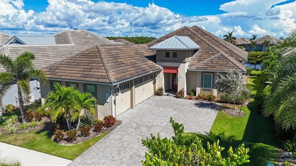 6152 Rodney Bay LN NAPLES, FL 34113