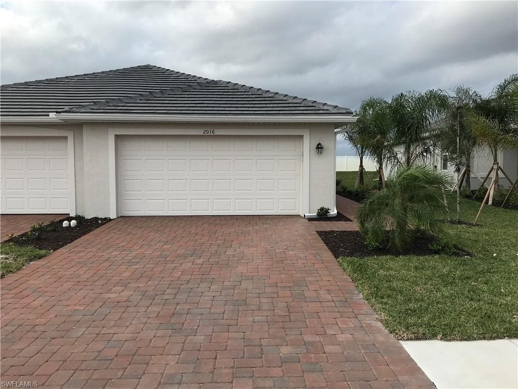 2016 Vermont LN NAPLES, FL 34120