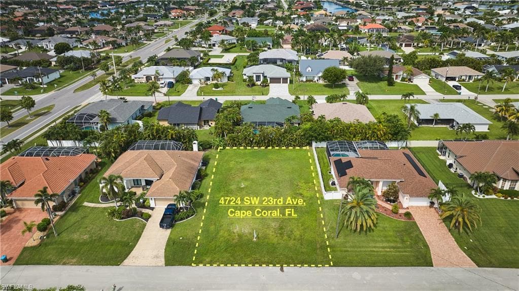 4724 SW 23rd AVE CAPE CORAL, FL 33914