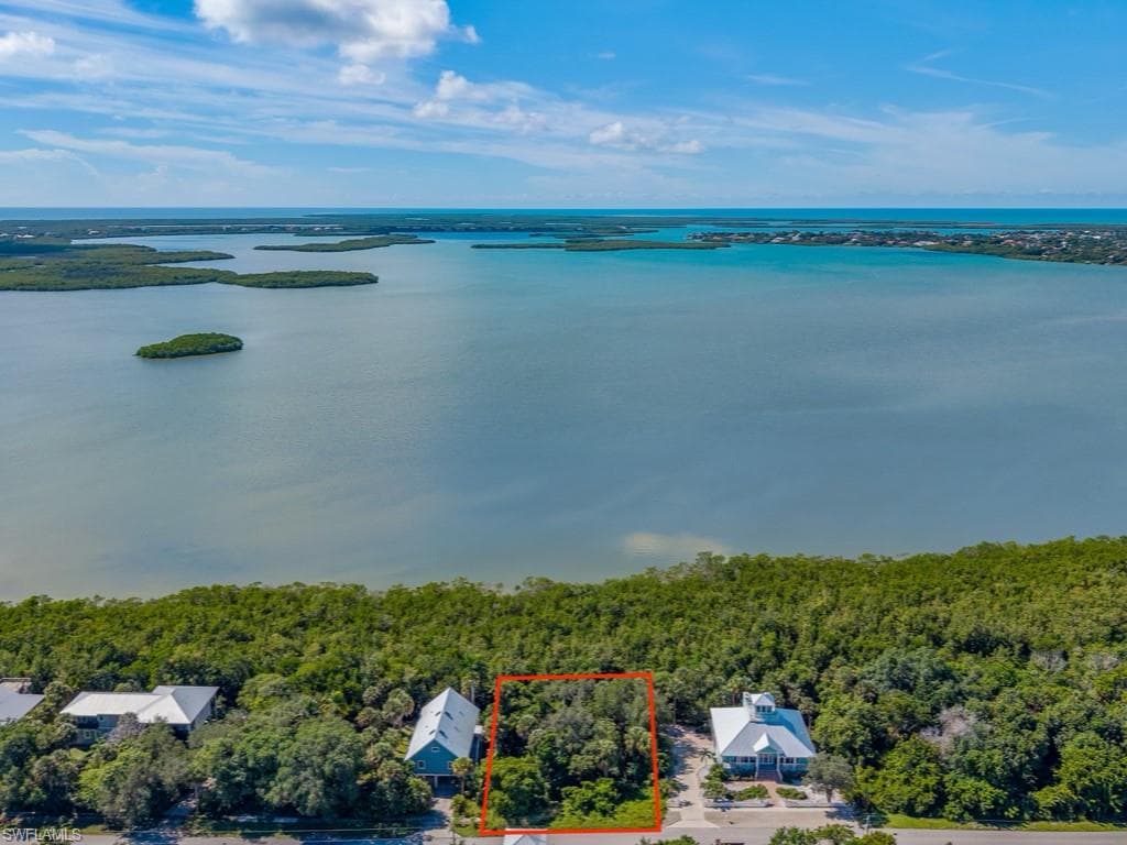 1989 Sheffield AVE MARCO ISLAND, FL 34145