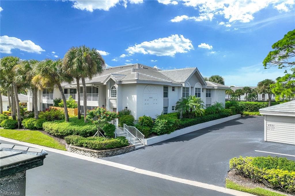 4251 Lake Forest DR 214 BONITA SPRINGS, FL 34134