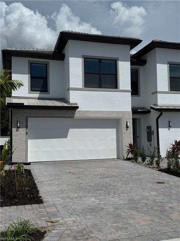 27875 Radiant CT BONITA SPRINGS, FL 34135
