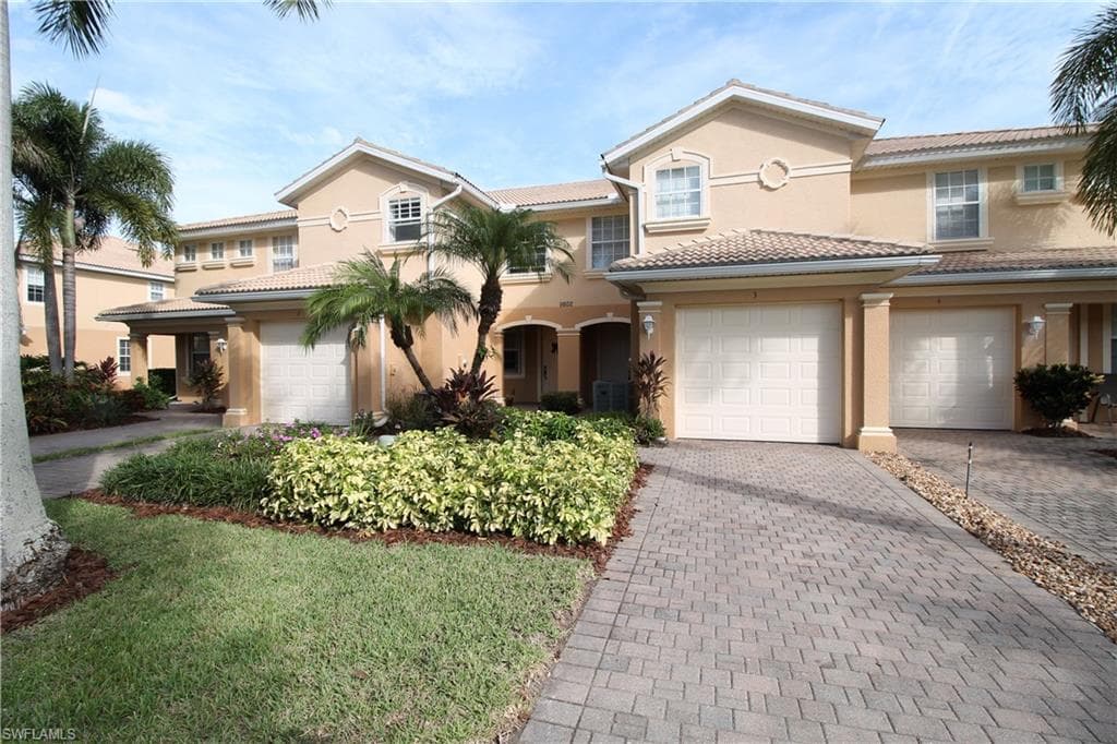 9802 Foxhall WAY 3 ESTERO, FL 33928