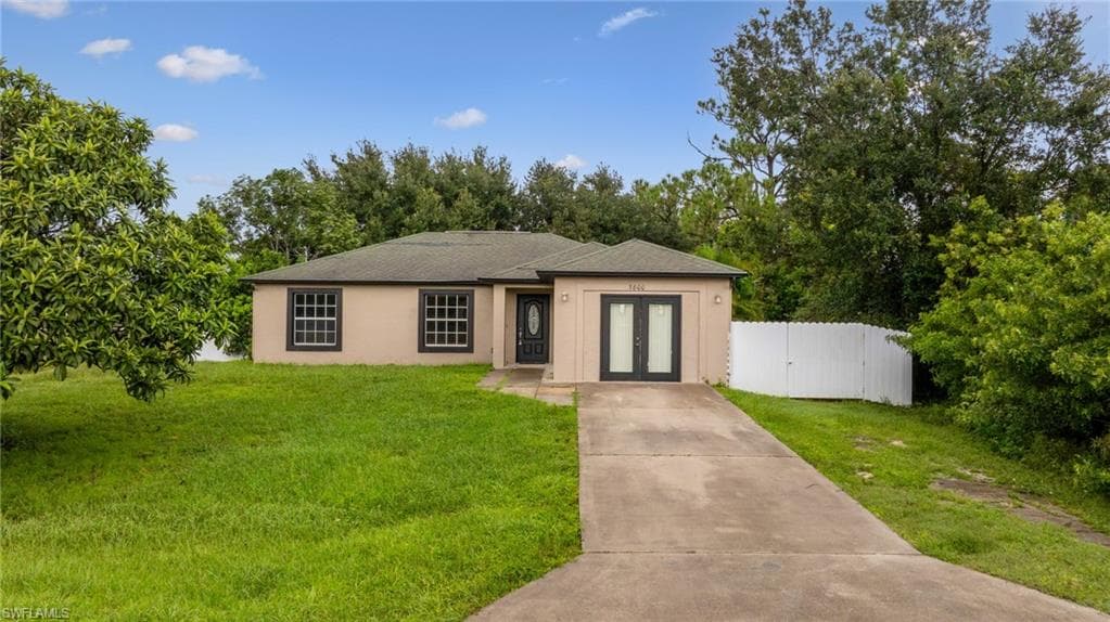 3800 5th ST SW LEHIGH ACRES, FL 33976