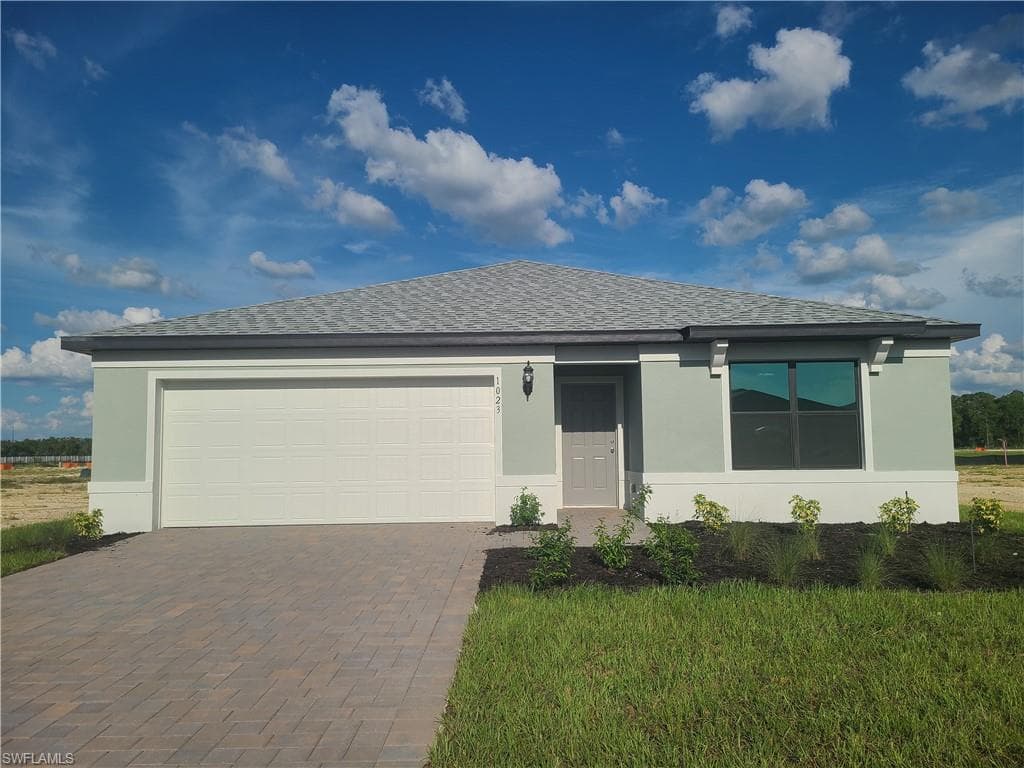 1023 Caloosa Breeze DR LABELLE, FL 33935