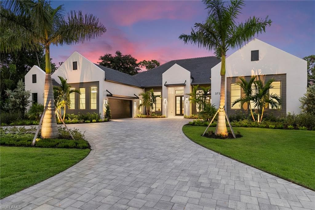 3733 Woodlake DR BONITA SPRINGS, FL 34134