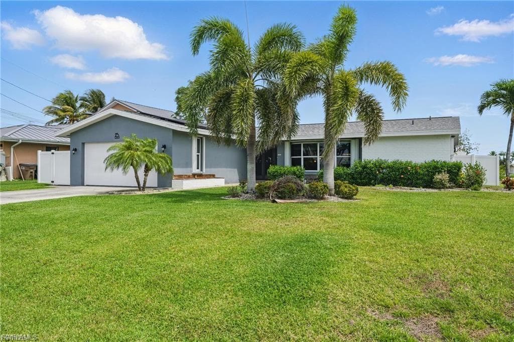 2941 SE 10th PL CAPE CORAL, FL 33904