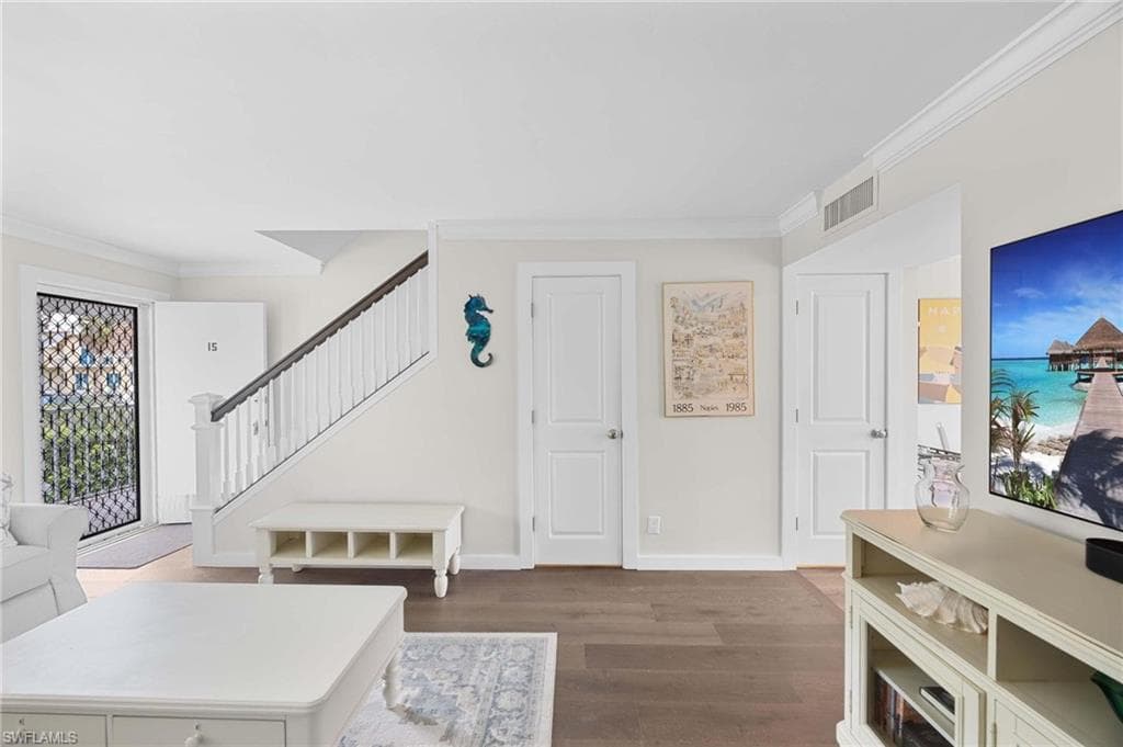 1222 Gordon DR 15 NAPLES, FL 34102
