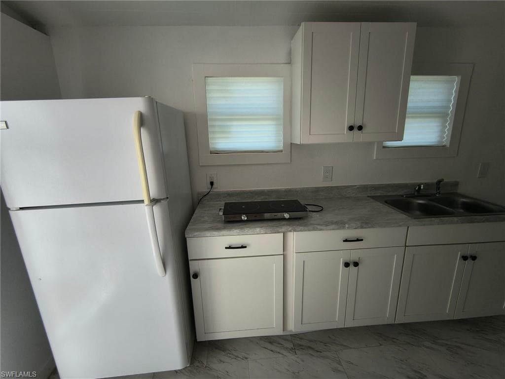 11431 Char Ann DR 9 FORT MYERS, FL 33908