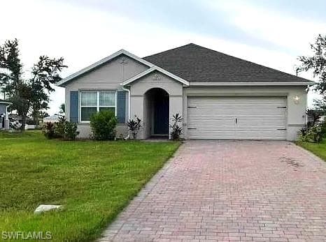 19 NW 29th TER CAPE CORAL, FL 33993