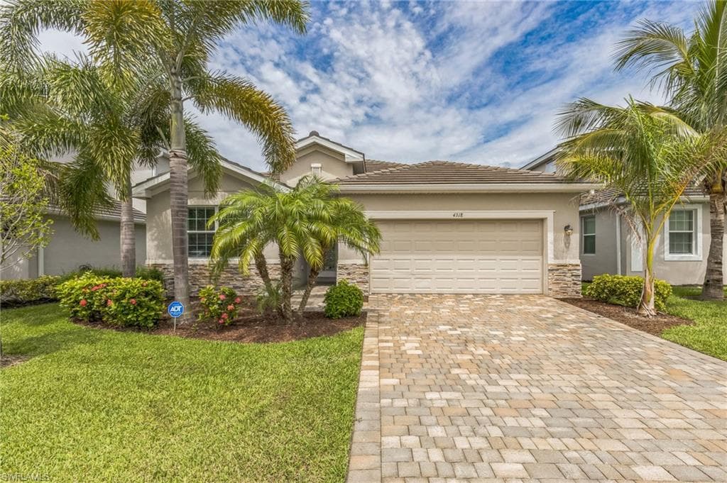 4318 Teaberry LN FORT MYERS, FL 33916