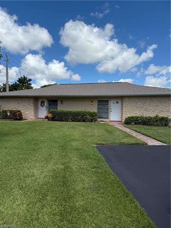 525 Palm View DR 19 NAPLES, FL 34110