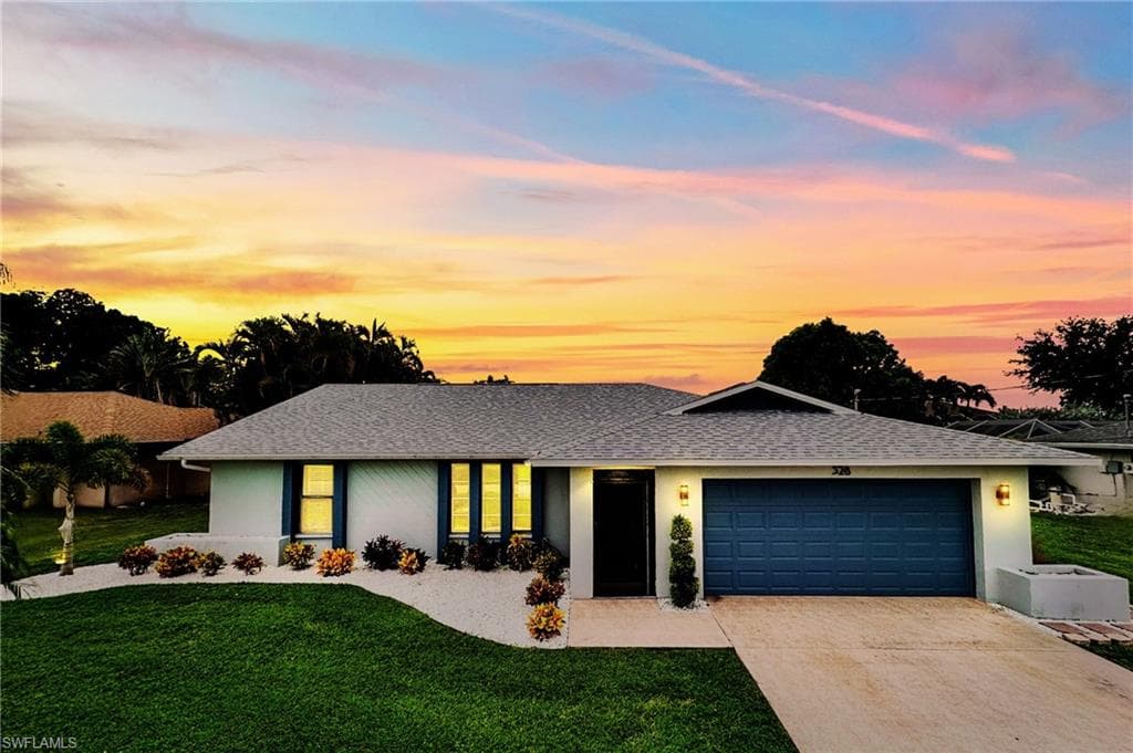 528 SE 32nd TER CAPE CORAL, FL 33904