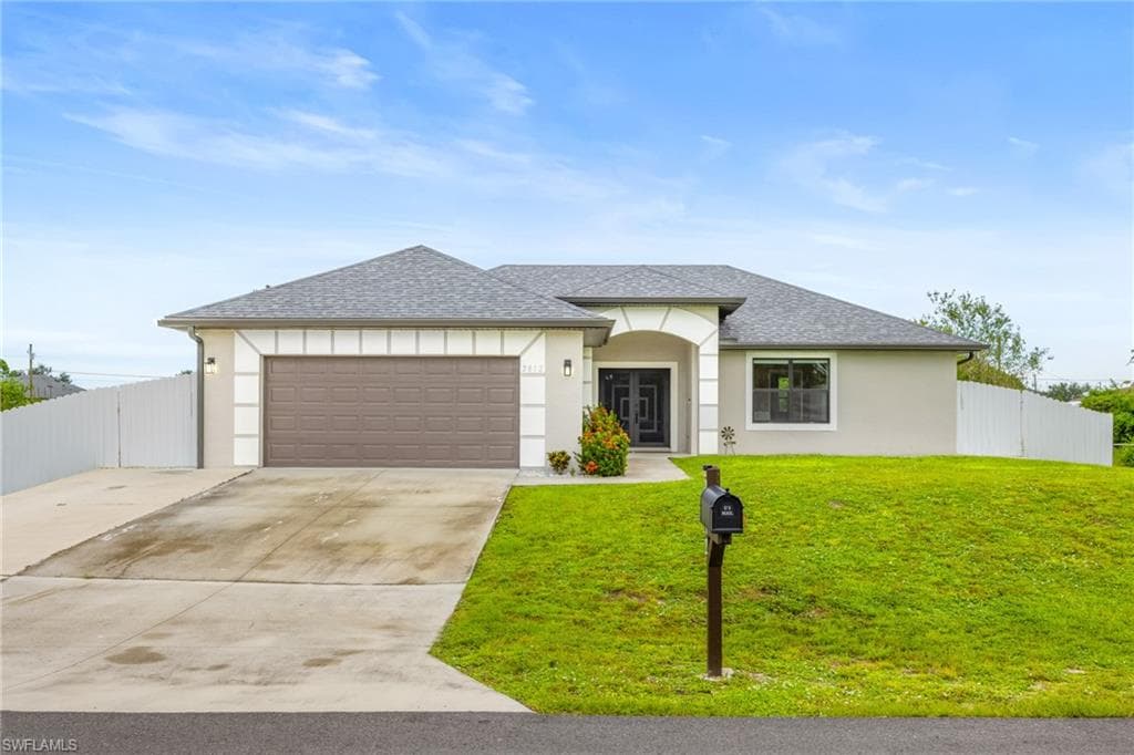 2812 12th ST SW LEHIGH ACRES, FL 33976