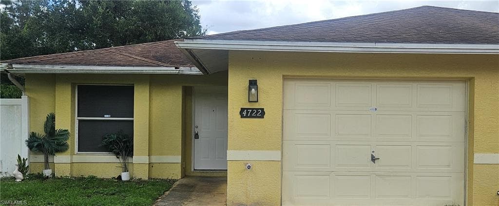 4722 30th ST SW LEHIGH ACRES, FL 33973