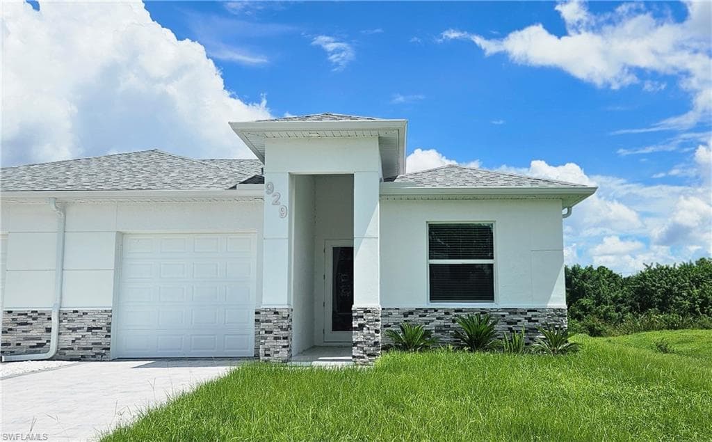 929 Eisenhower BLVD LEHIGH ACRES, FL 33974
