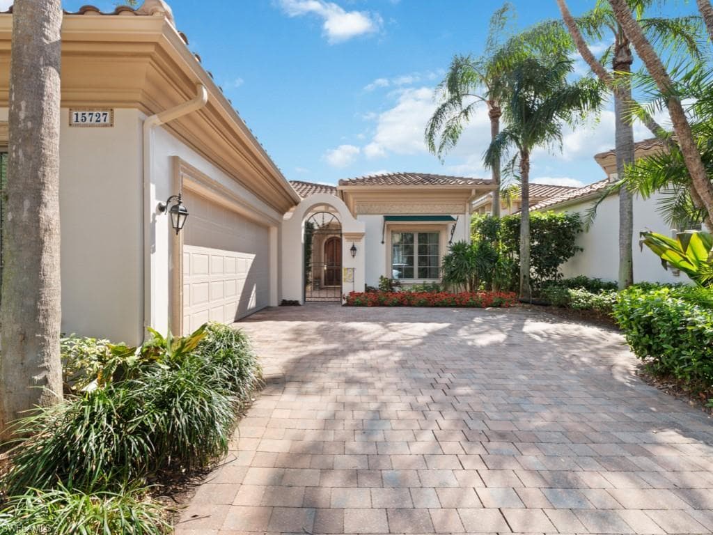 15727 Villoresi WAY NAPLES, FL 34110