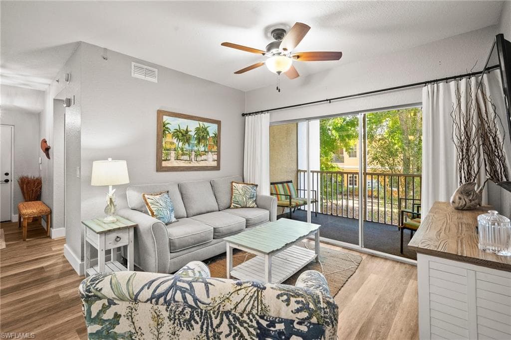 4665 Saint Croix LN 1525 NAPLES, FL 34109