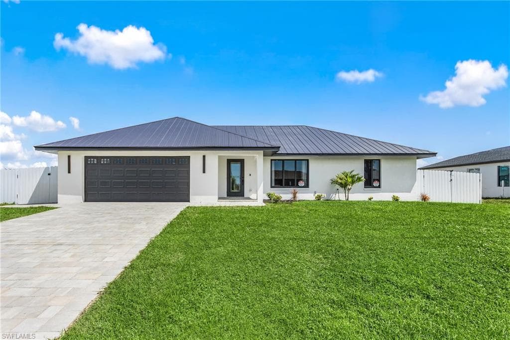 1015 NE 1st AVE CAPE CORAL, FL 33909