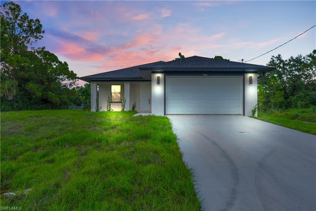 3302 43rd ST W LEHIGH ACRES, FL 33971